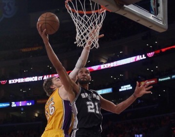 场上依旧僵 场上依旧僵