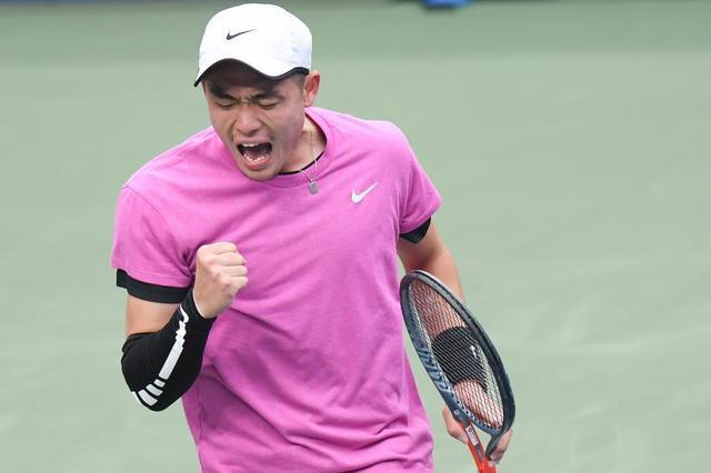 外乡游客驻 外乡游客驻